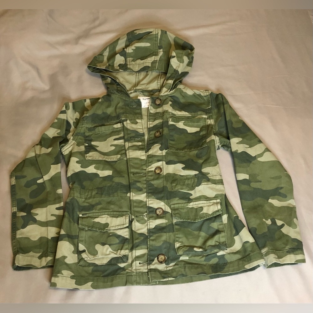Old Navy Green Camo Girls Hooded Button Jacket Size L (10-12)